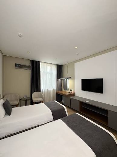 Aster Group of Hotels — лобби
