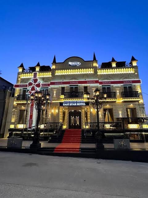 East Star — номер